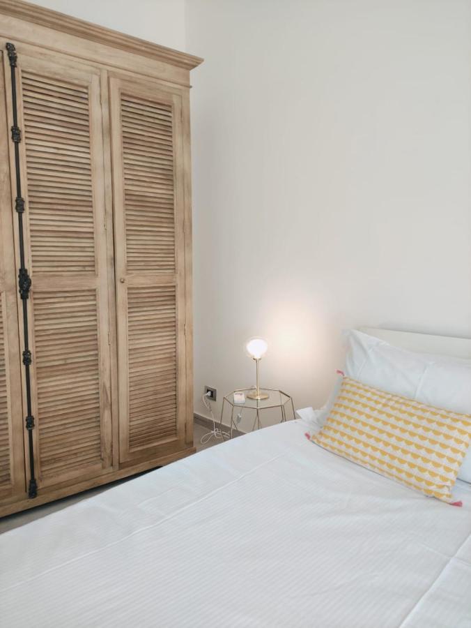 Ostro - Guest House อากริเจนโต ภายนอก รูปภาพ